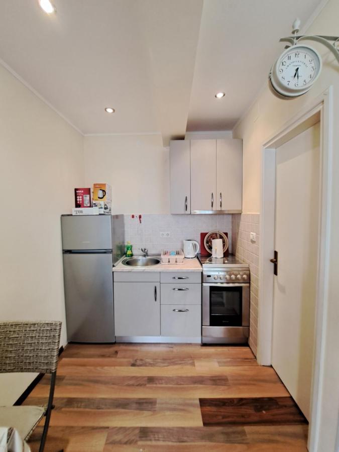 Studio Apartment Nina Novigrad Istria Exterior foto