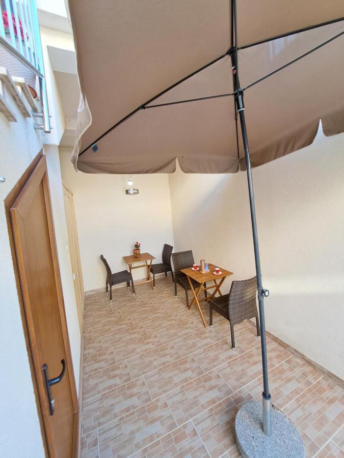 Studio Apartment Nina Novigrad Istria Exterior foto