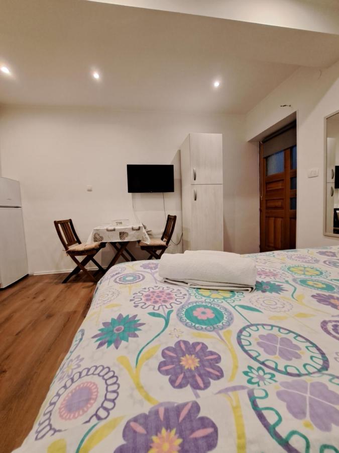 Studio Apartment Nina Novigrad Istria Exterior foto