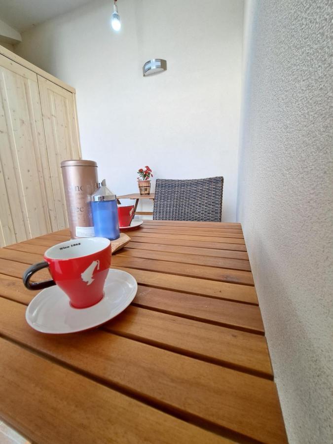 Studio Apartment Nina Novigrad Istria Exterior foto